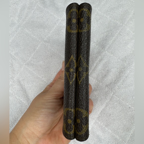 Louis Vuitton monogram wallet - Picture 13 of 15